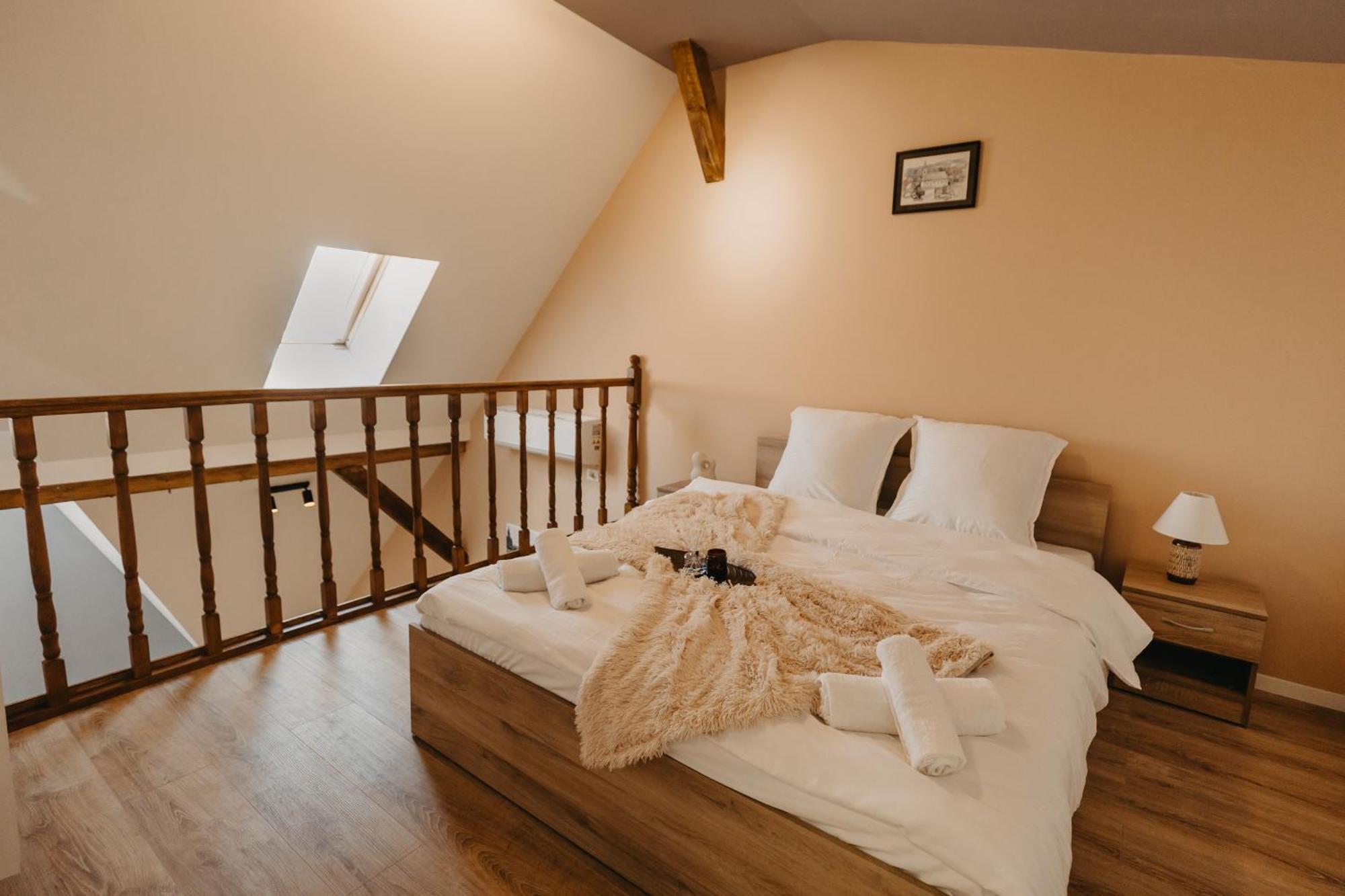Tm Apartments ทิมิชัวรา ภายนอก รูปภาพ